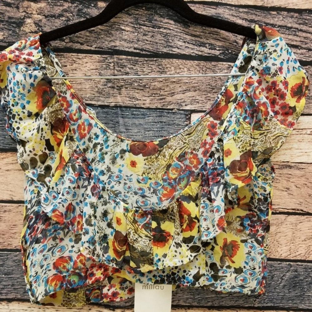 LF Ruffle Off Shoulder Crop Top - Picture 4 of 6